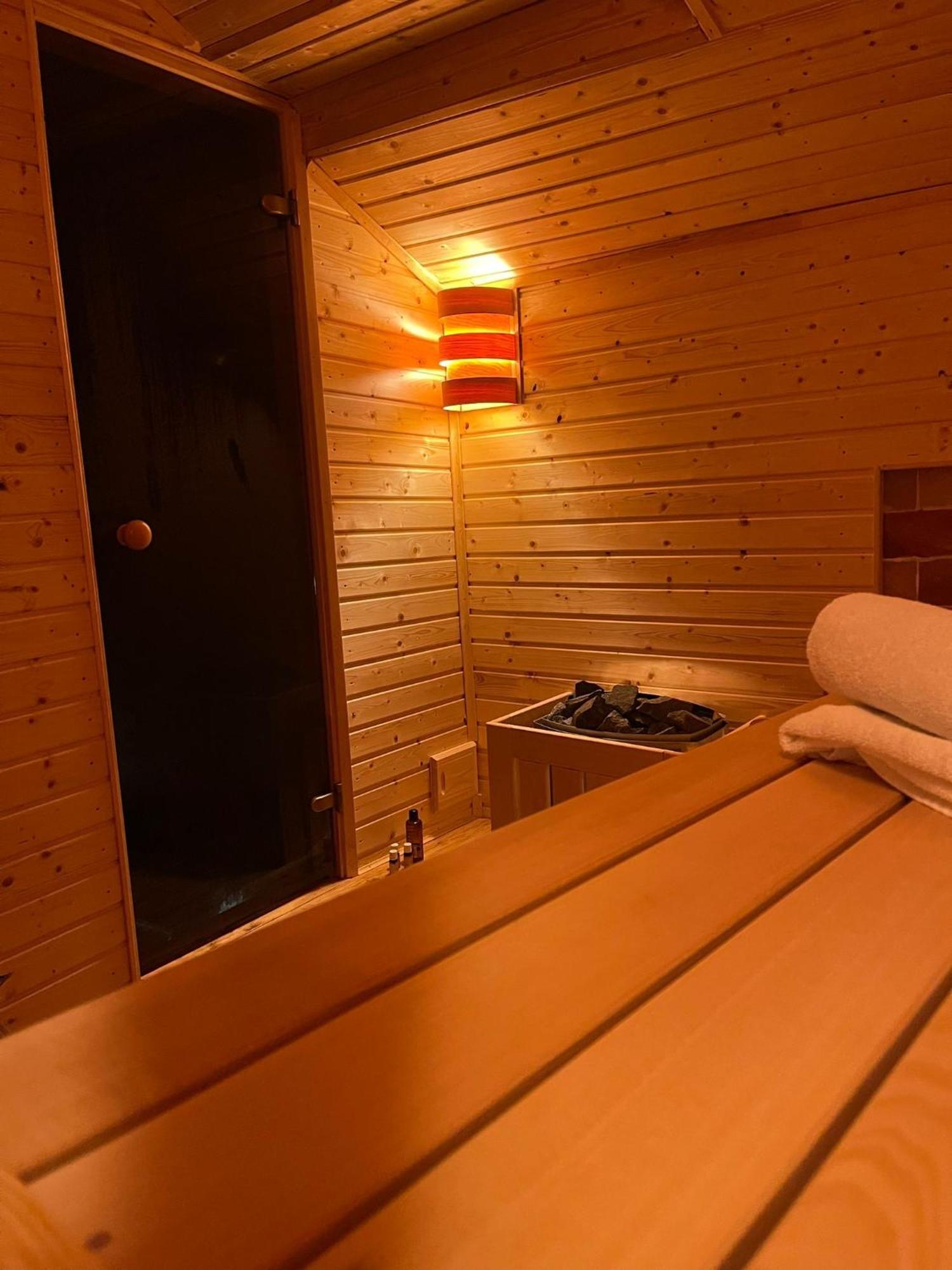 Real Home 1 Sybin Zewnętrze zdjęcie