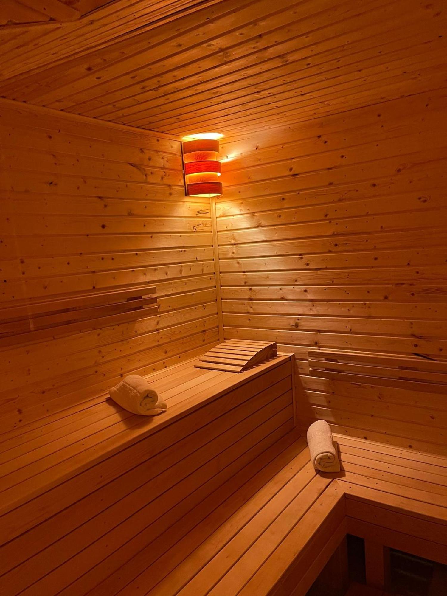 Real Home 1 Sybin Zewnętrze zdjęcie