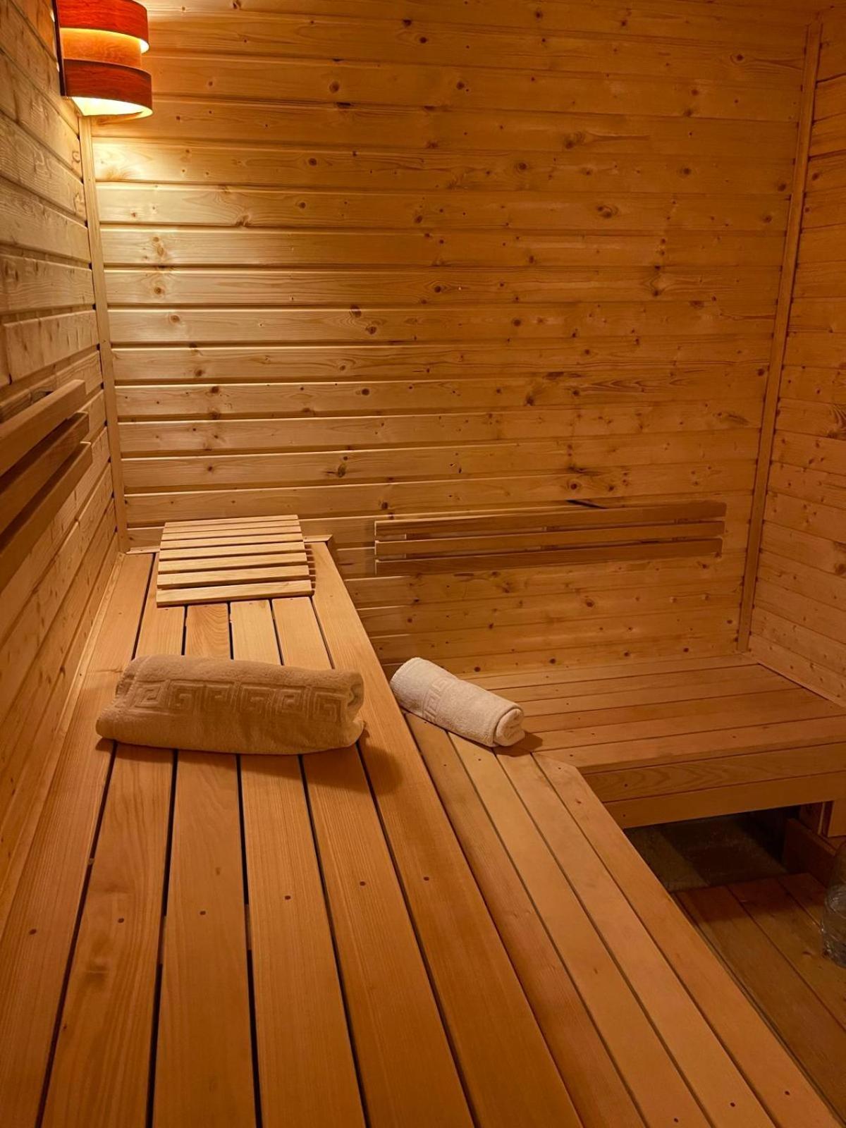 Real Home 1 Sybin Zewnętrze zdjęcie