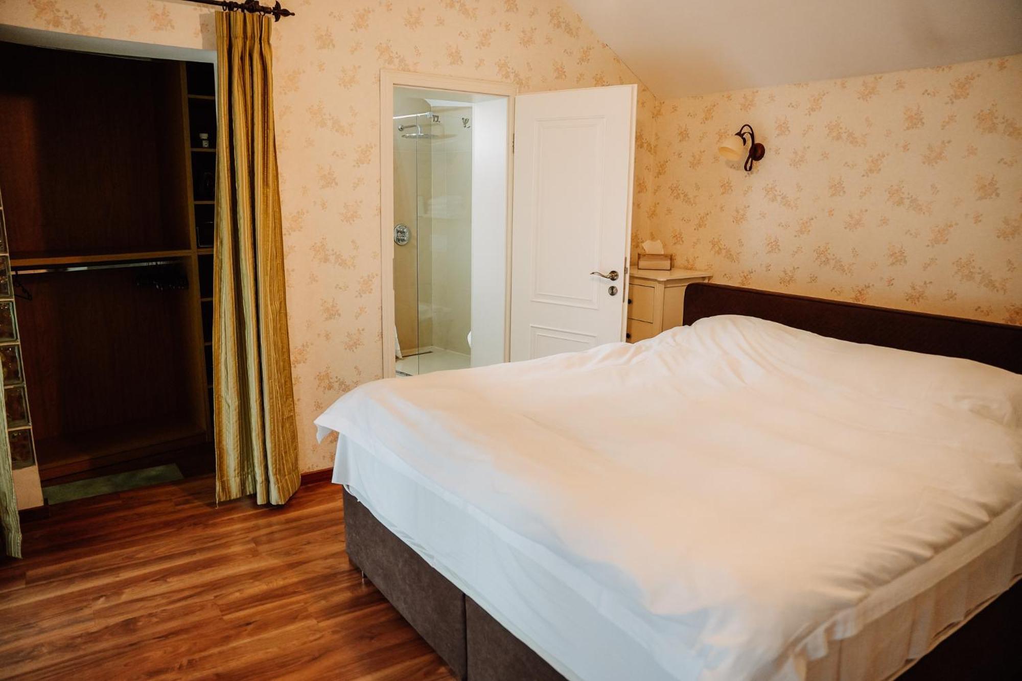 Real Home 1 Sybin Zewnętrze zdjęcie