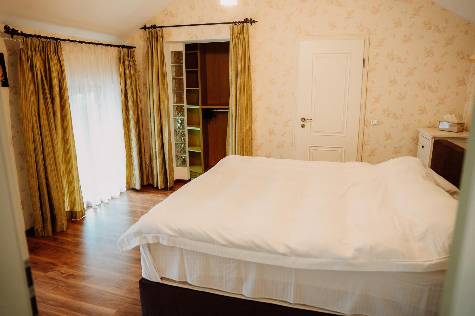 Real Home 1 Sybin Zewnętrze zdjęcie
